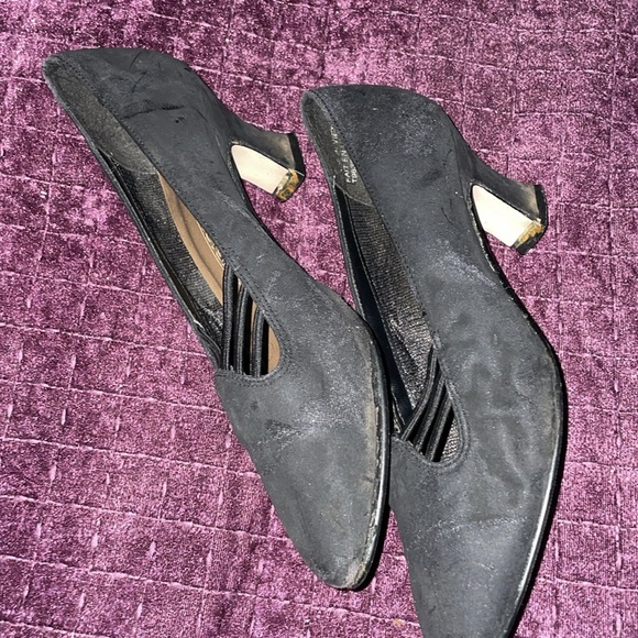 Dorthy 2 tender Tootsie’s size 7w black ladies low rise big base heel suede feel - Picture 5 of 7